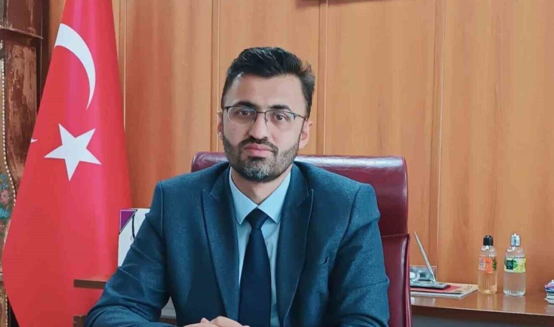Vakıflar Bölge Müdürü Muhammet Enes Çınar, bölge genelinde yürütülen sosyal