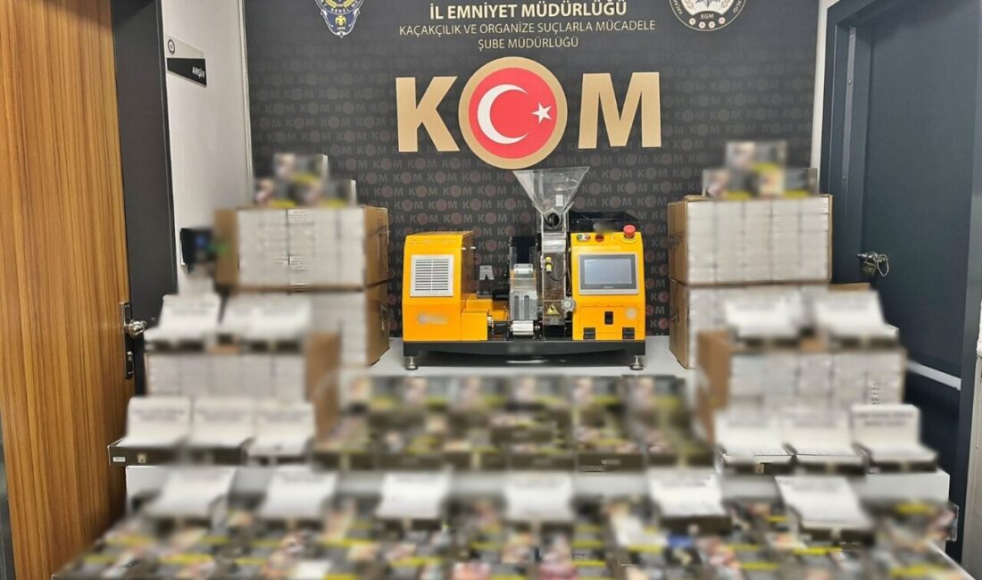 AFYONKARAHİSAR (AA) – Afyonkarahisar'da düzenlenen operasyonda 91 bin 400 makaron