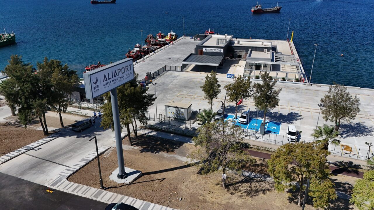 İZMİR (AA) – İzmir'in Aliağa ilçesi ile Ege adalarını deniz