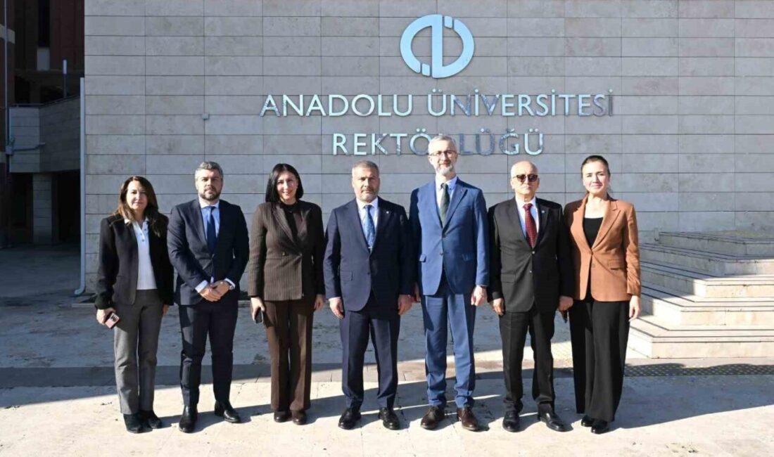 Çalışma ziyareti kapsamında Eskişehir’de bulunan Ukrayna’nın Ankara Büyükelçisi Nariman Celal,