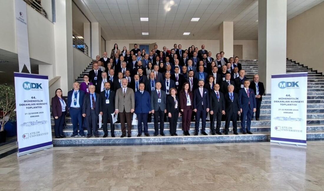 - Etkinlik, Türkiye'deki farklı üniversitelerden mühendislik fakültesi dekanları ile davetli