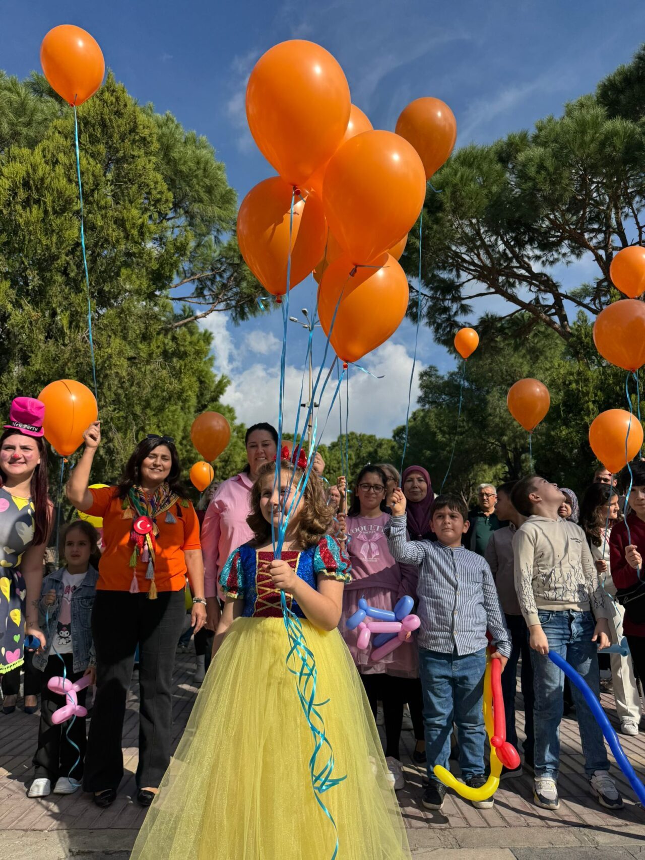 AYDIN (AA) – Aydın'ın Söke ilçesinde lösemiyi yenen 7 yaşındaki