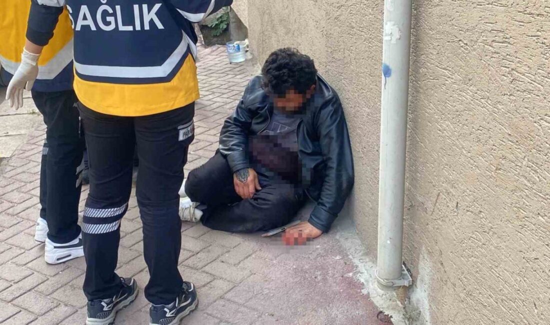 Eskişehir’de karnından bıçakla derin yaralanan 43 yaşındaki şahıs 112’yi arayarak