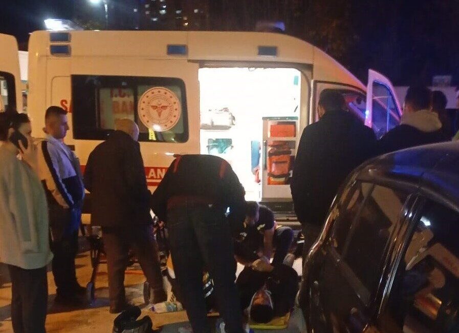 Bilecik’te seyir halindeki motosiklet ile otomobil çarpışması sonucu meydana gelen