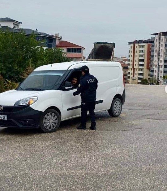 Bilecik’te üniversite öğrencilerinin huzuru ve güvenliği için yurt çevrelerinde emniyet