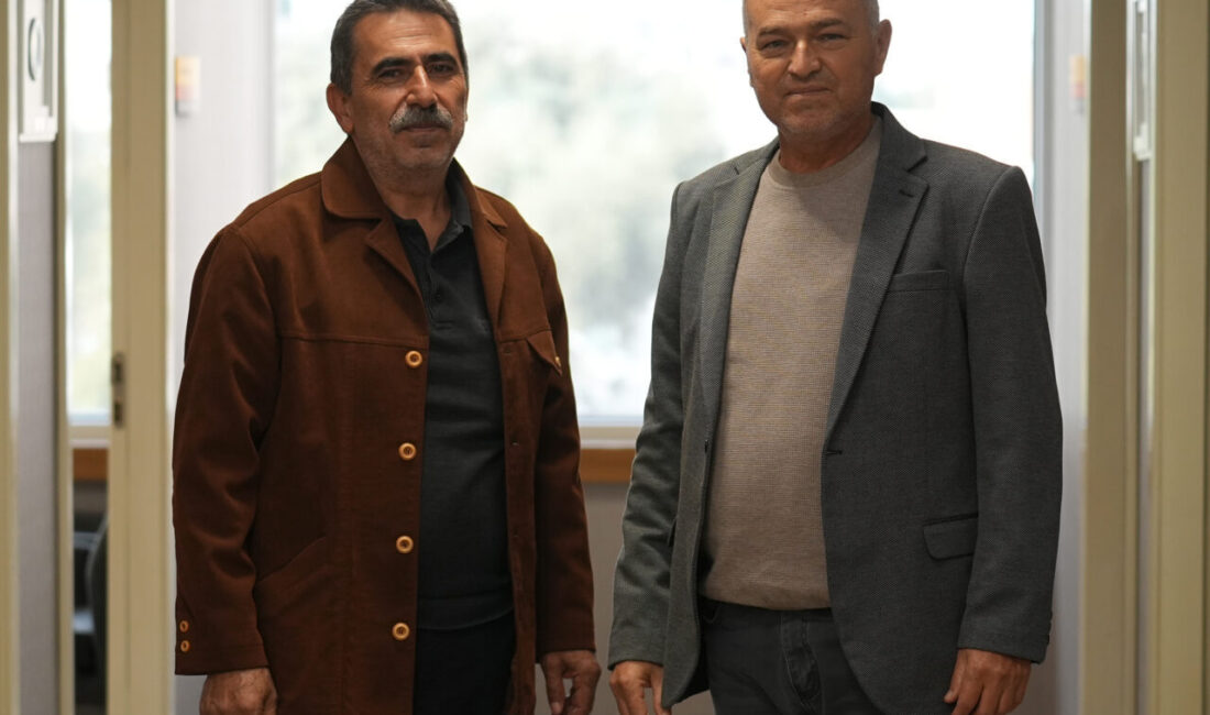 - İzmir'de yakınlarından nakil olamayan 3 diyaliz hastası, birbirlerinin yakınlarından