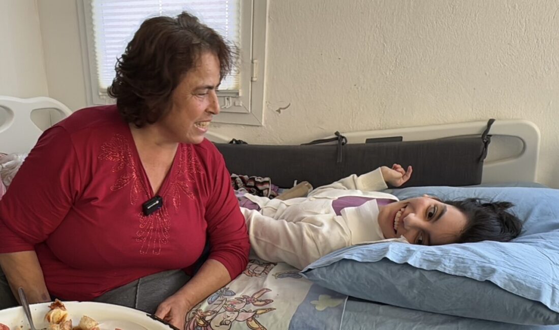 - Fedakar babaanne Gülsiye Duran:
- "Gülsiye, diğer kızımdan ayrı değil.