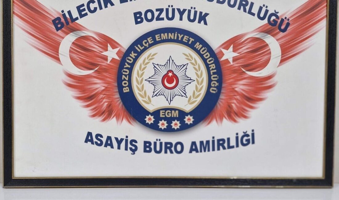 Bilecik’in Bozüyük ilçesinde gerçekleştirilen uyuşturucu operasyonunda iki şüpheli gözaltına aldı.