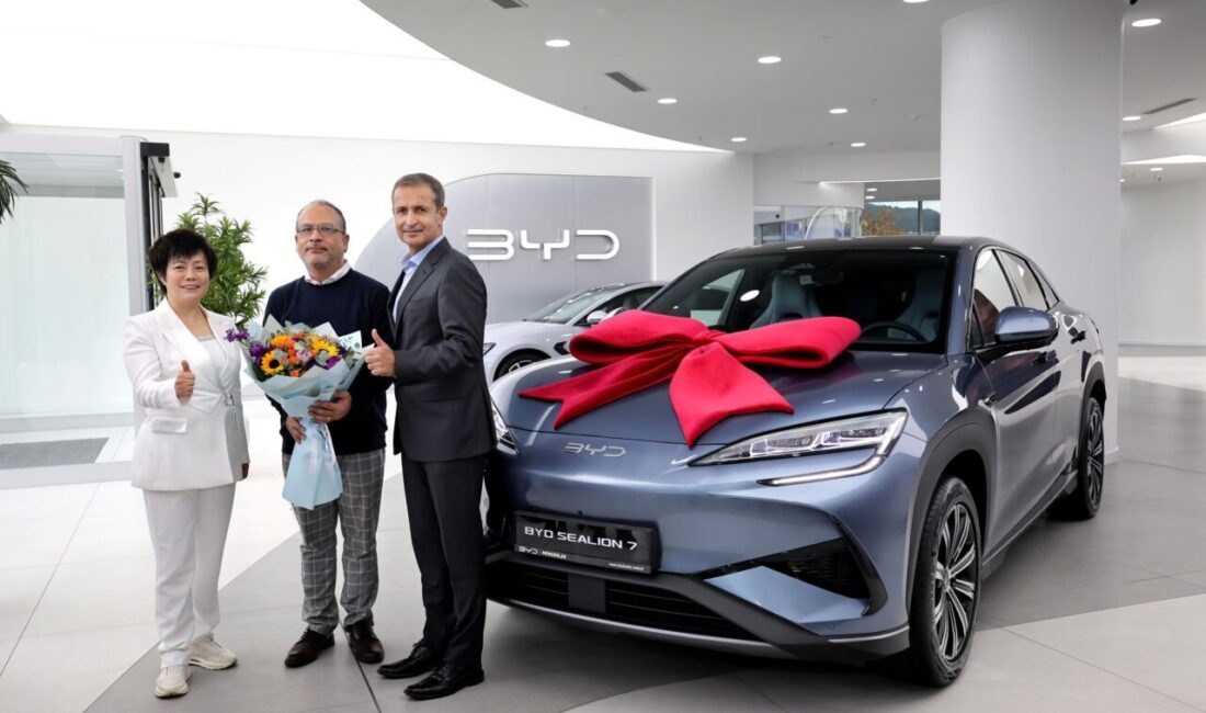- BYD Başkan Yardımcısı Stella Li:
- "Türk tüketicilerin beklentilerini yakından