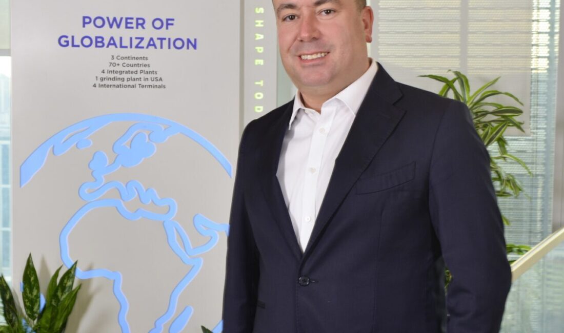 - Çimsa CEO'su Umut Zenar:
- "Ürünleriyle dönüşen, finansal olarak güçlenen