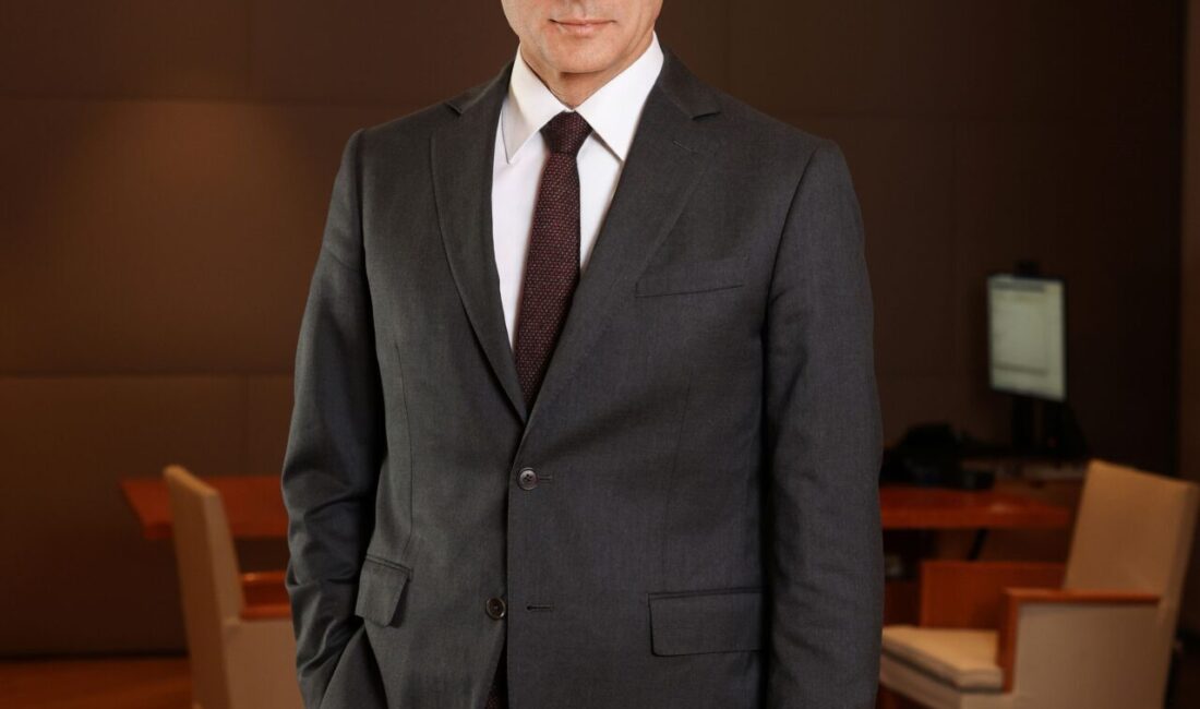 - DenizBank Genel Müdürü Recep Baştuğ:
- "Toptan fonlamamızın içinde sürdürülebilirlik