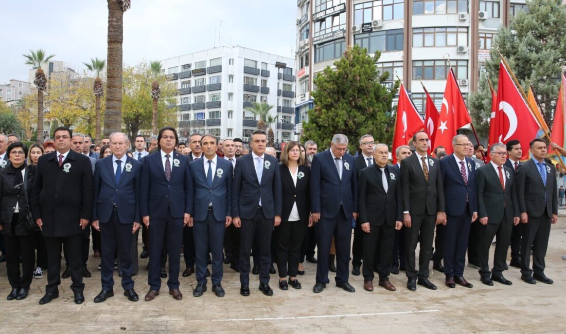 DENİZLİ (AA) – Denizli'de 24 Kasım Öğretmenler Günü dolayısıyla tören