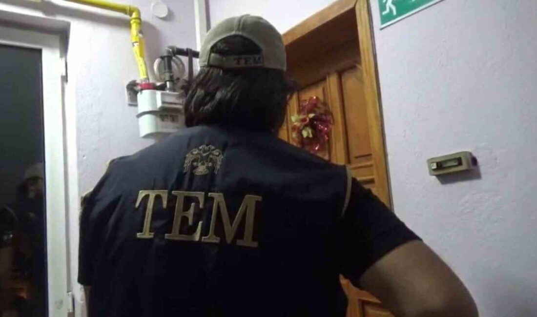 Polis tarafından FETÖ/PDY terör örgütünün güncel bayan yapılanmasına yönelik Eskişehir