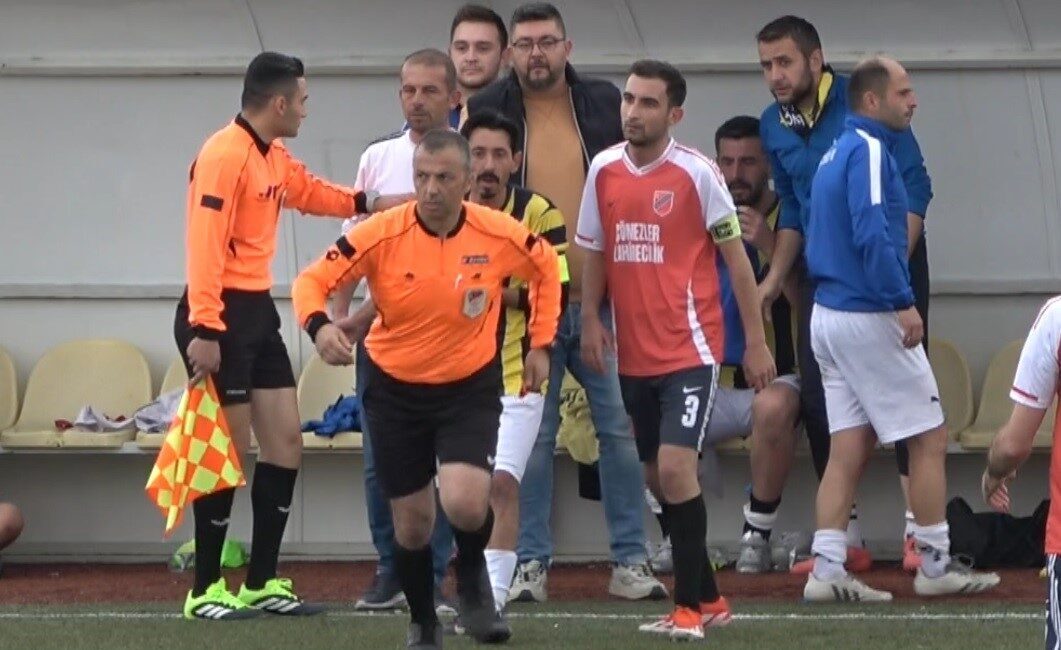 Kütahya’nın Tavşanlı ilçesinde Yaylacık Spor ile Genç Yurdu Spor arasında