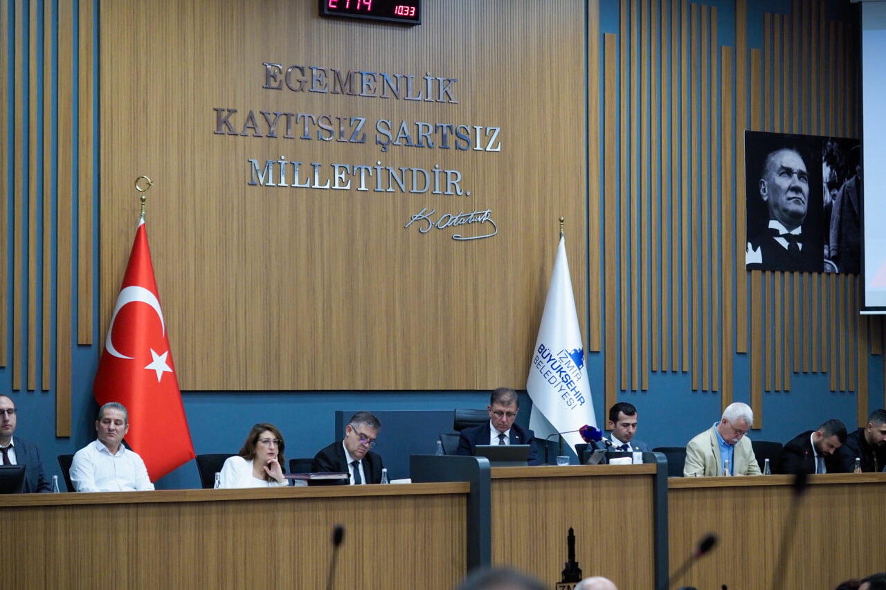 İZMİR (AA) – İzmir Büyükşehir Belediyesinin 110 milyar liralık 2026