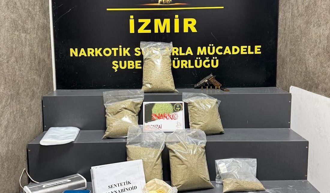 İZMİR (AA) – İzmir'in Buca ilçesinde düzenlenen operasyonda 6 kilo