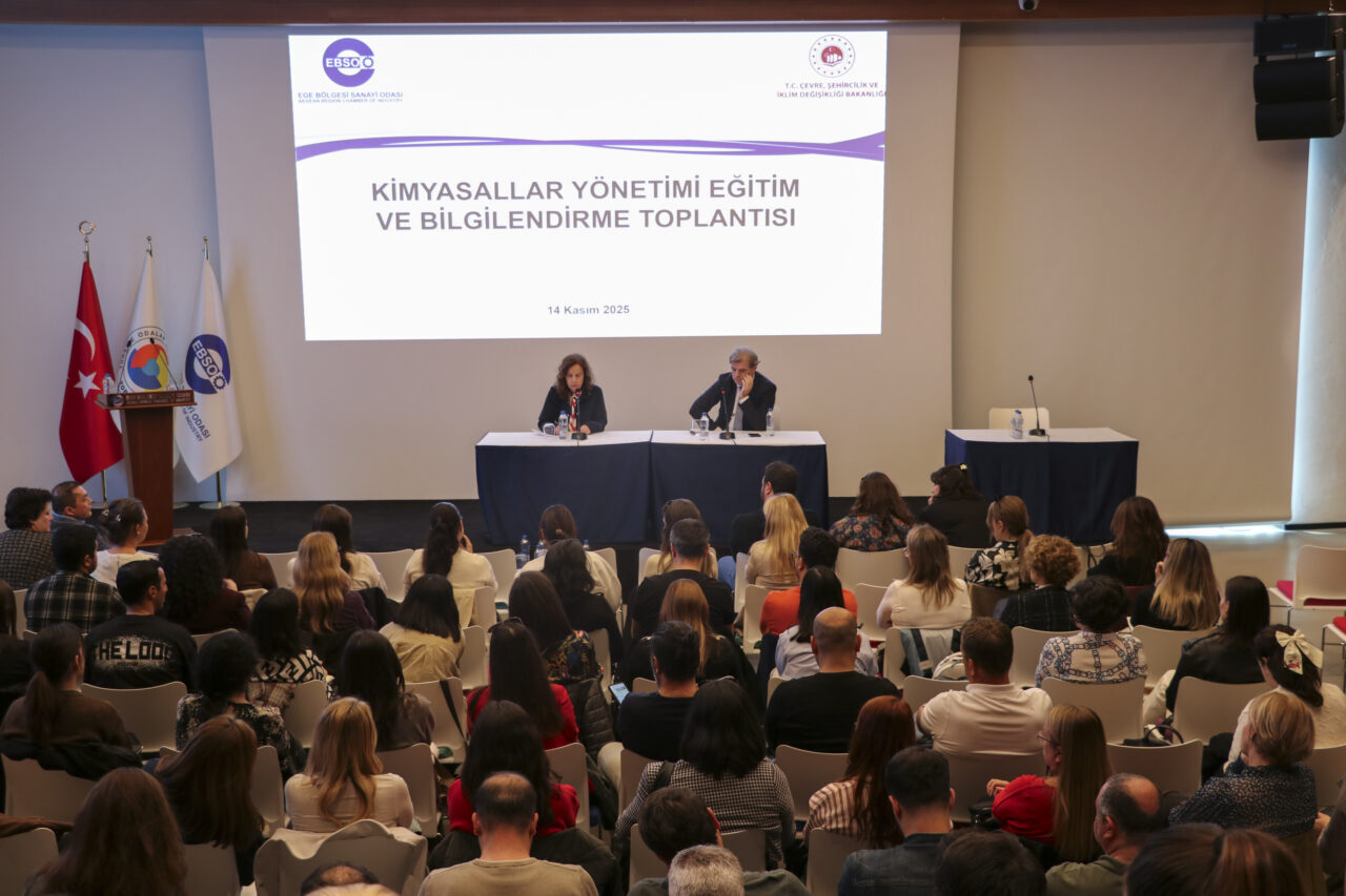 İZMİR (AA) – İzmir'de düzenlenen toplantıda, kimya sektöründe kullanılan maddelerin