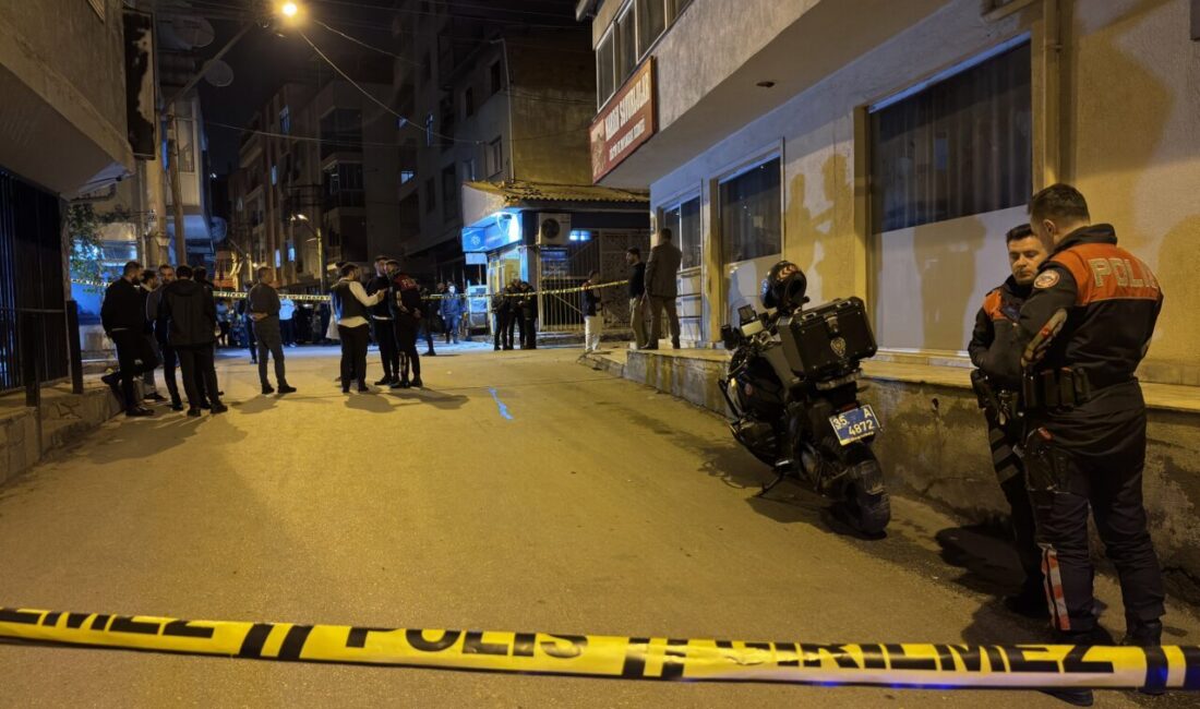 İZMİR (AA) – İzmir'in Bayraklı ilçesinde düzenlenen silahlı saldırıda 1