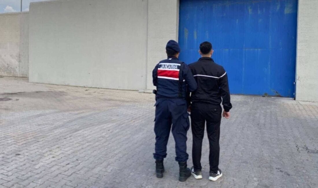 Afyonkarahisar’da çeşitli suçlardan 12 yıl hapis cezası ile aranan şahıs