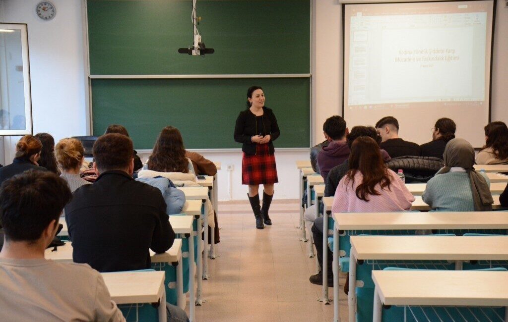 Anadolu Üniversitesi Kadın ve Aile Çalışmaları Uygulama ve Araştırma Merkezi