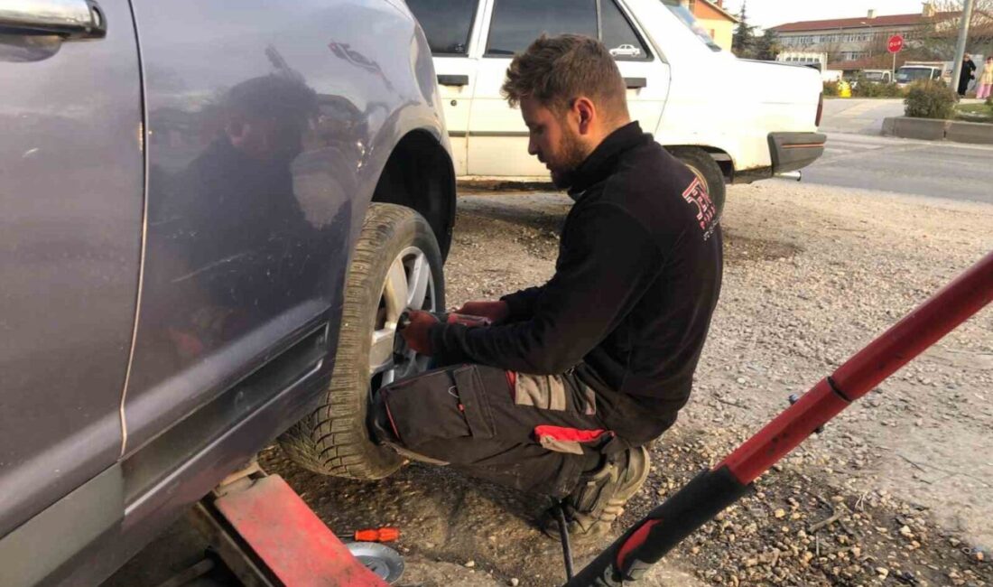 Eskişehir’de kış aylarının etkisini göstermeye başlamasıyla birlikte araç sahipleri lastikçilerin