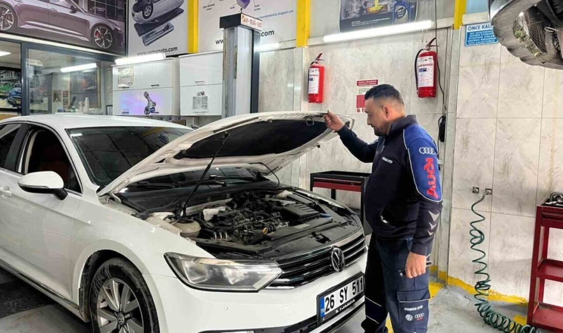 Eskişehir’de motor tamiri yapan Osman San, kış öncesi antifriz bakımı