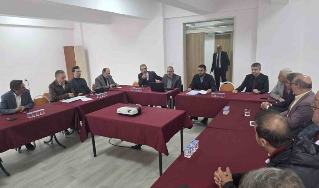 Kütahya Akşemsettin Kız Anadolu İmam Hatip Lisesi velileriyle bir araya