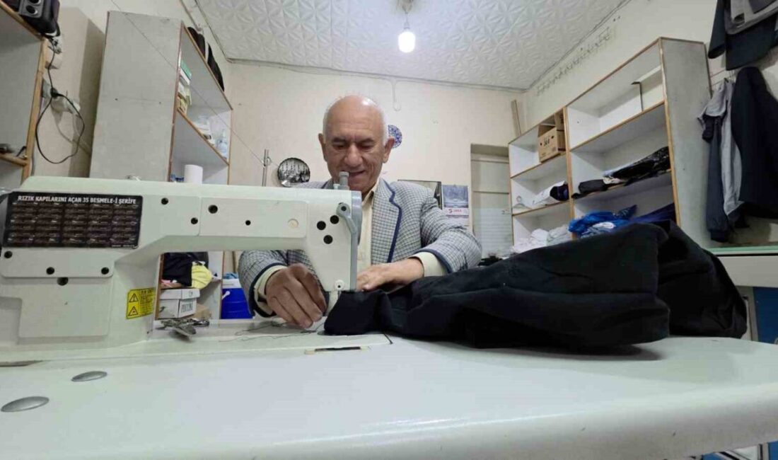 Kütahya’da yarım asrı aşkın süredir terzilik yapan 67 yaşındaki Himmet