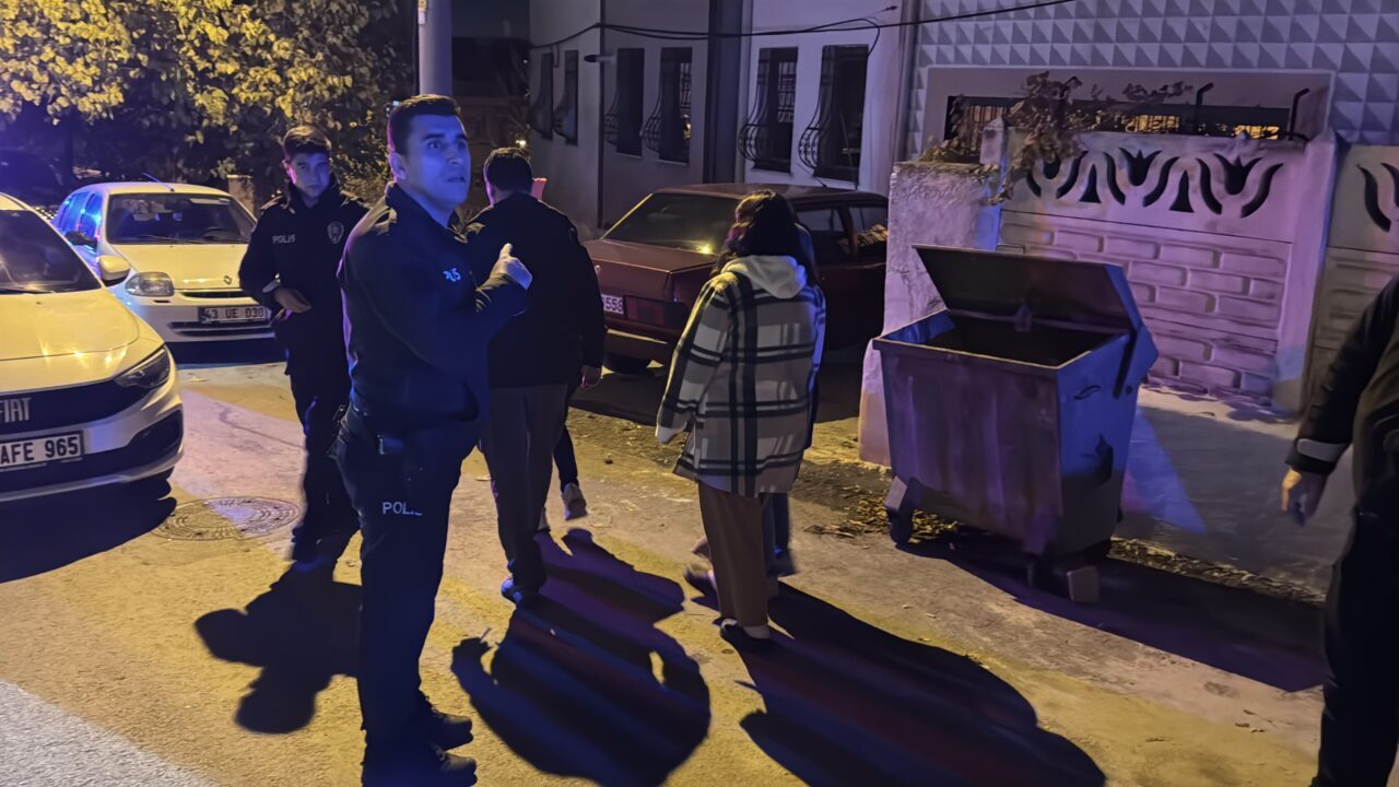 KÜTAHYA (AA) – Kütahya'da bir apartmanın havalandırma boşluğuna atılan yeni