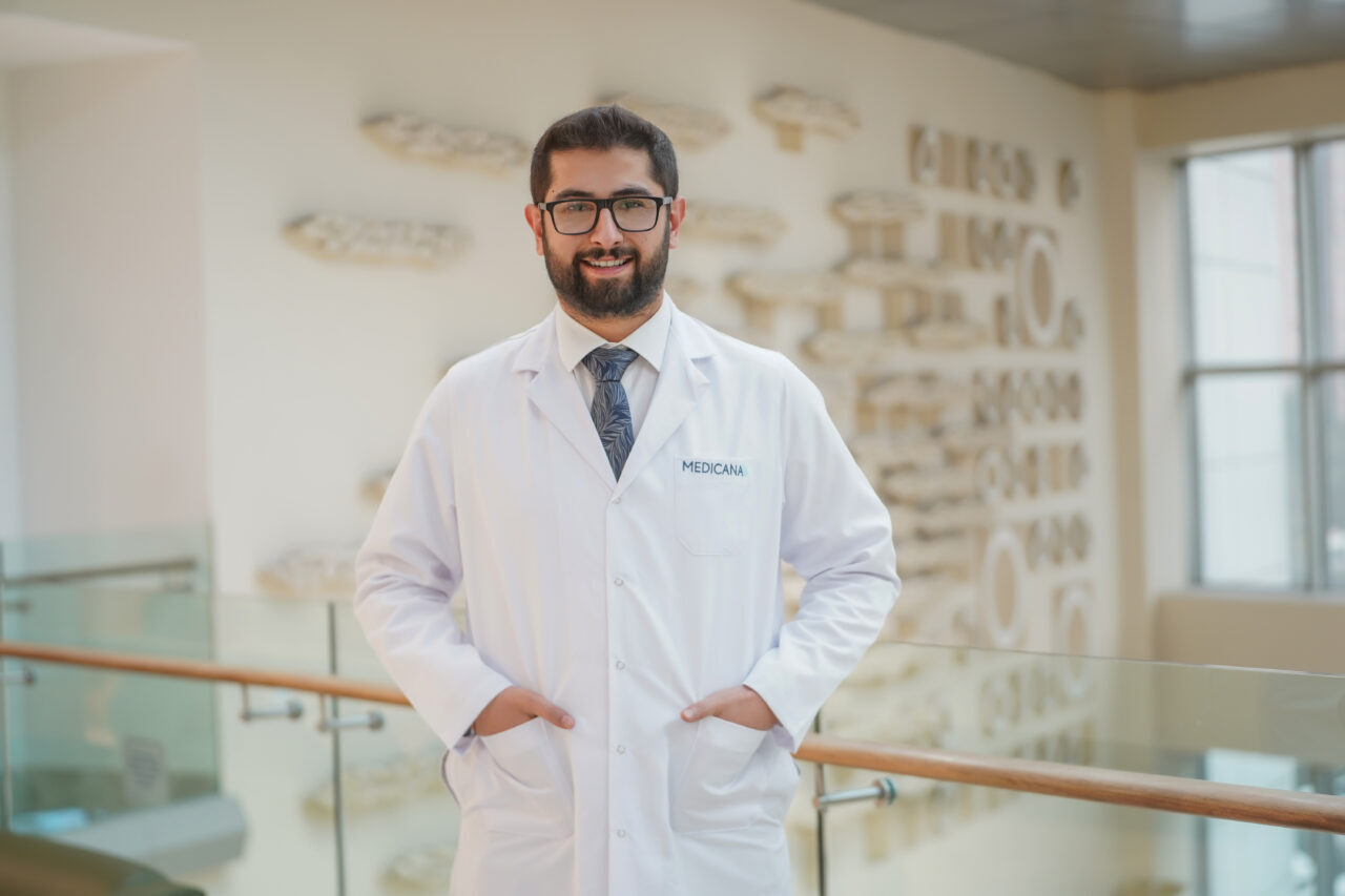 - Medicana International İstanbul Hastanesi Kadın Hastalıkları ve Doğum Uzmanı