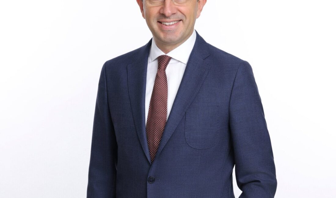 - Migros Grubu İcra Başkanı Özgür Tort:
- "İnanıyorum ki, Türkiye'nin