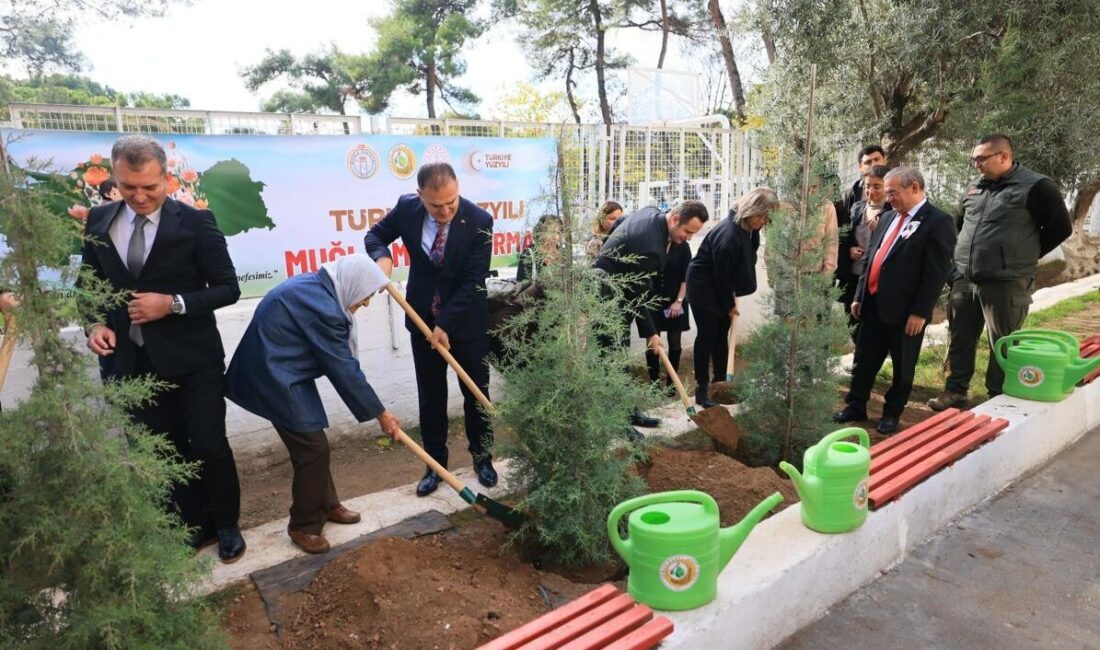 MUĞLA (AA) – 24 Kasım Öğretmenler Günü nedeniyle Muğla'da görev