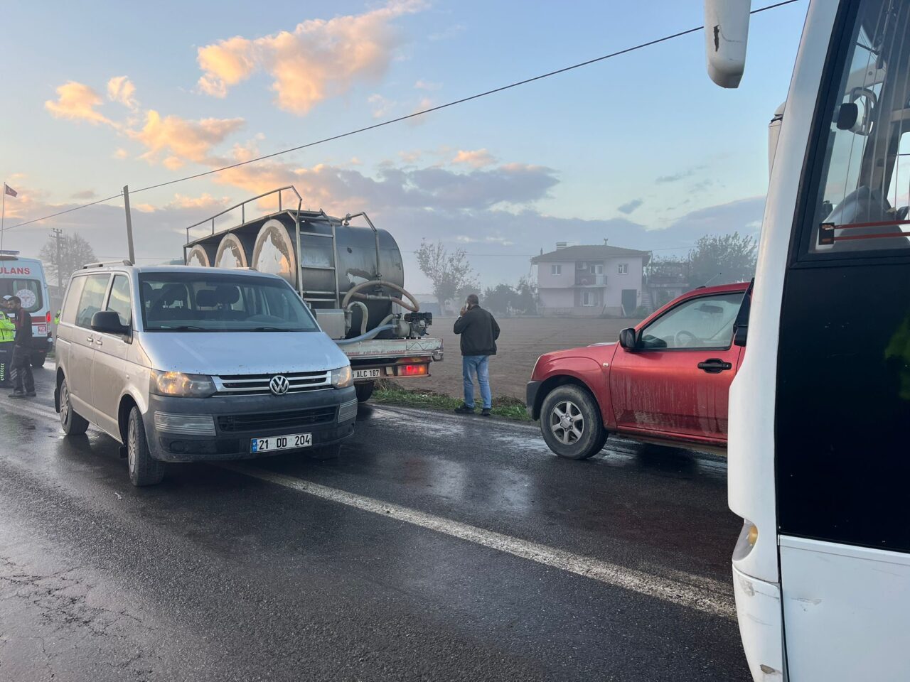 İZMİR (AA) – İzmir'in Ödemiş ilçesinde iki ayrı trafik kazasında