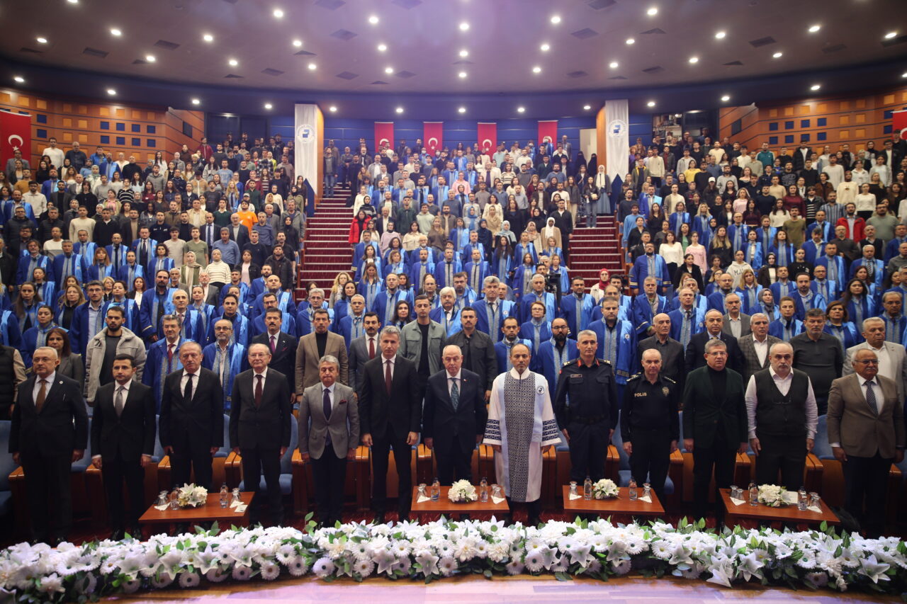 DENİZLİ (AA) – Pamukkale Üniversitesi (PAÜ) 2025-2026 Akademik Yılı Açılış
