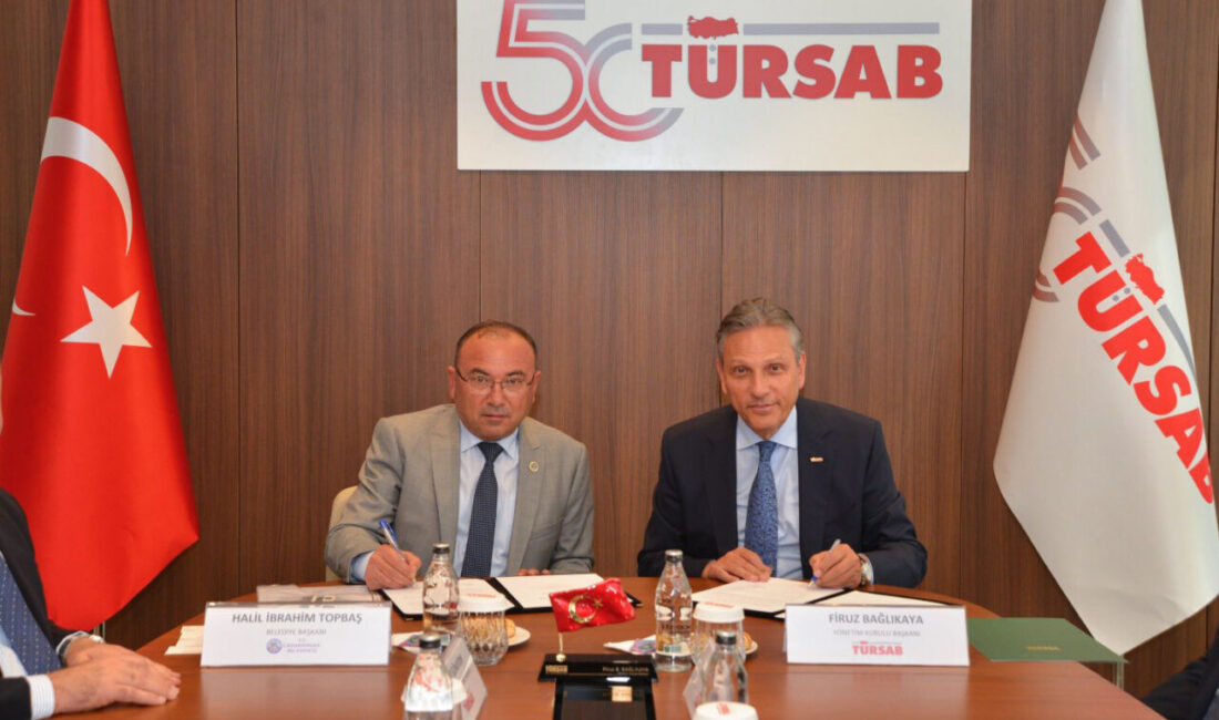 - TÜRSAB Başkanı Firuz Bağlıkaya:
- "Bu anlaşmanın hem bölge hem