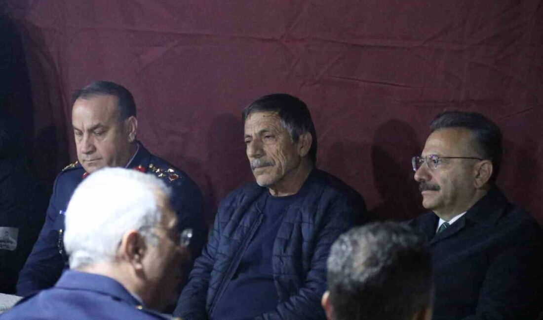 Eskişehir Valisi Hüseyin Aksoy, Gürcistan’da düşen uçakta şehit olan Hava