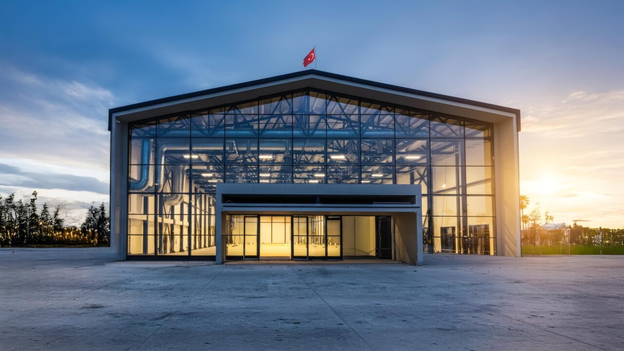 - Vefa Group Yönetim Kurulu Başkanı Orhan Güner:
- "Çelik yapı