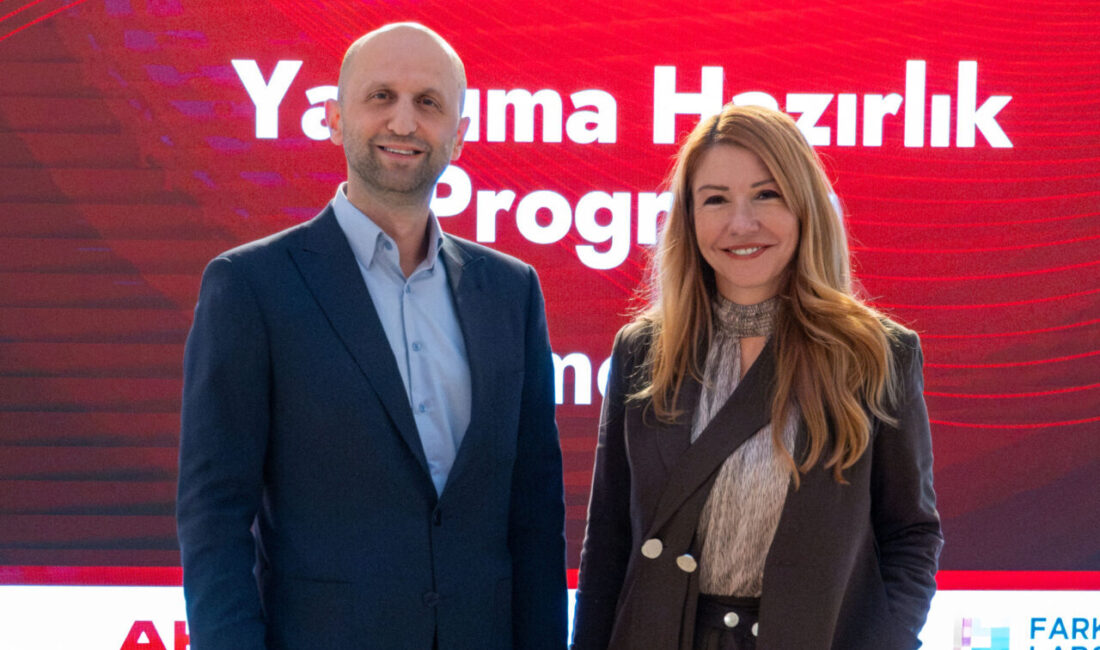 - Akbank KOBİ Bankacılığı Genel Müdür Yardımcısı Alper Bektaş:
- "Akbank
