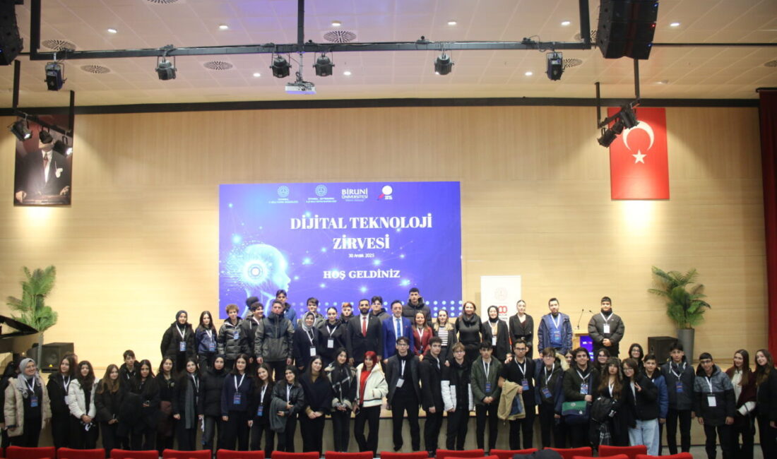 - Biruni Üniversitesi Rektörü Prof. Dr. Adnan Yüksel:
- "Geleceğin eğitiminde