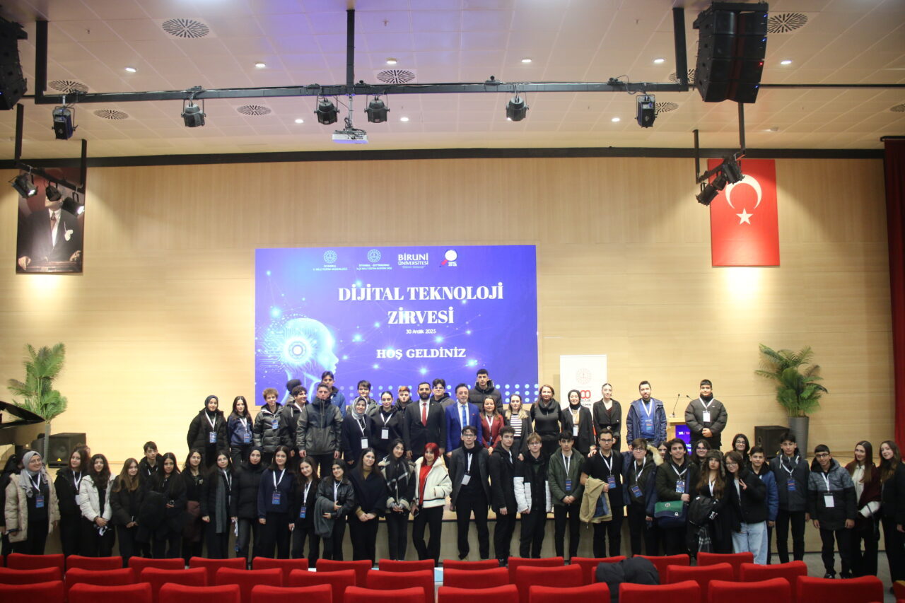 - Biruni Üniversitesi Rektörü Prof. Dr. Adnan Yüksel:
- "Geleceğin eğitiminde