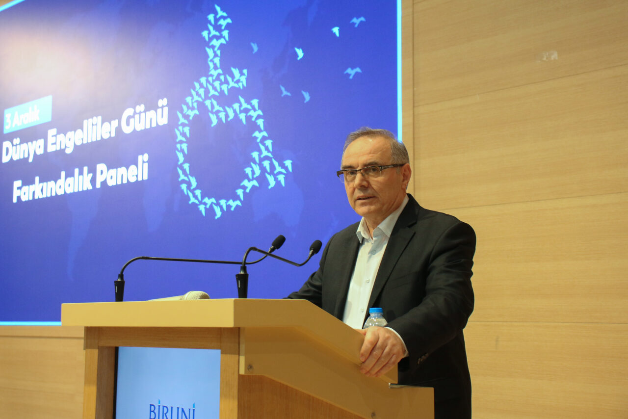 - Biruni Üniversitesi Eğitim Fakültesi Dekanı Prof. Dr. Adnan Ömerustaoğlu:
-