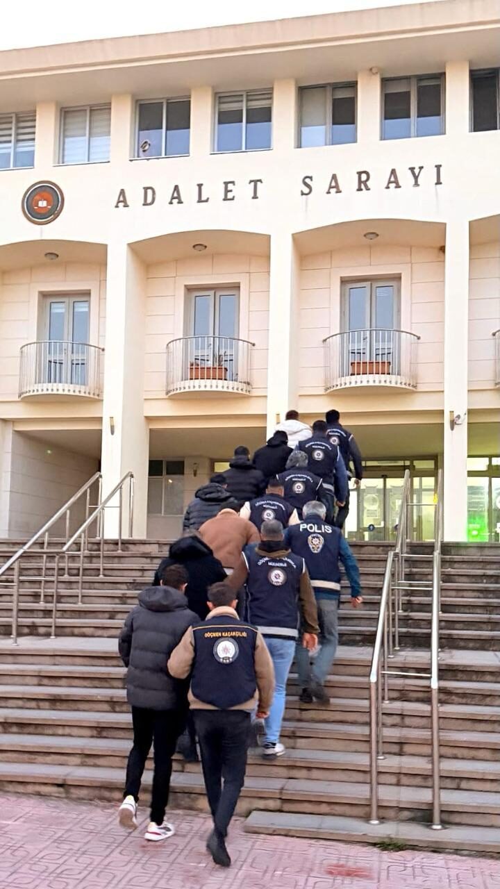 MUĞLA (AA) – Muğla'nın Bodrum ilçesinde, göçmen kaçakçılığı operasyonunda gözaltına