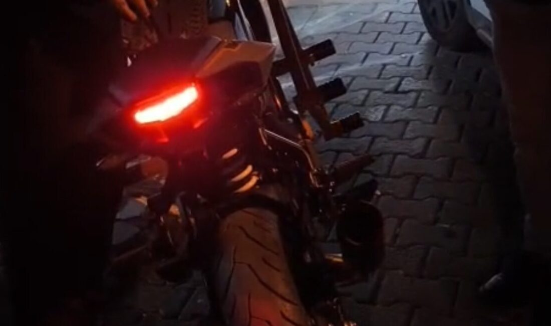 MUĞLA (AA) – Muğla'nın Bodrum ilçesinde kurallara uymayan 5 motosiklet