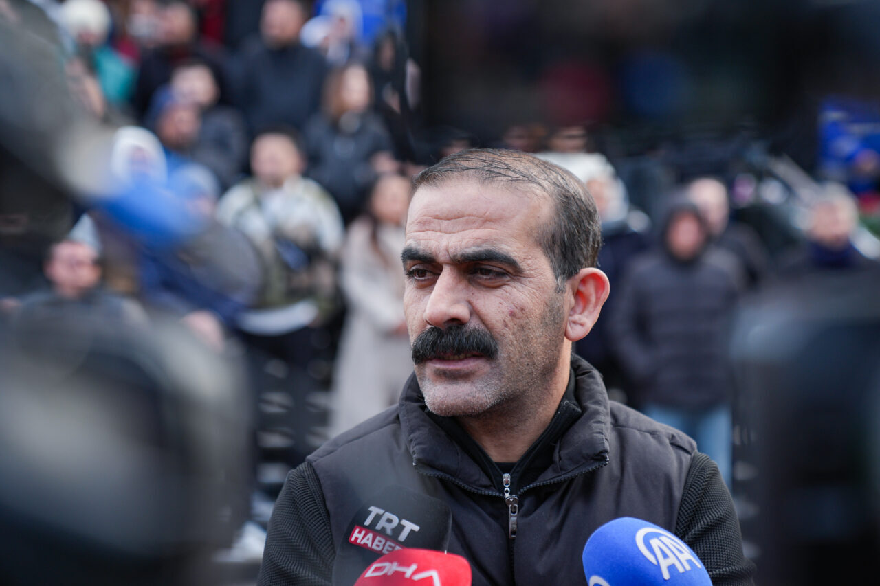 - Genel-İş Sendikası İzmir 6 No'lu Şube Başkanı Değer Yıldız:
-