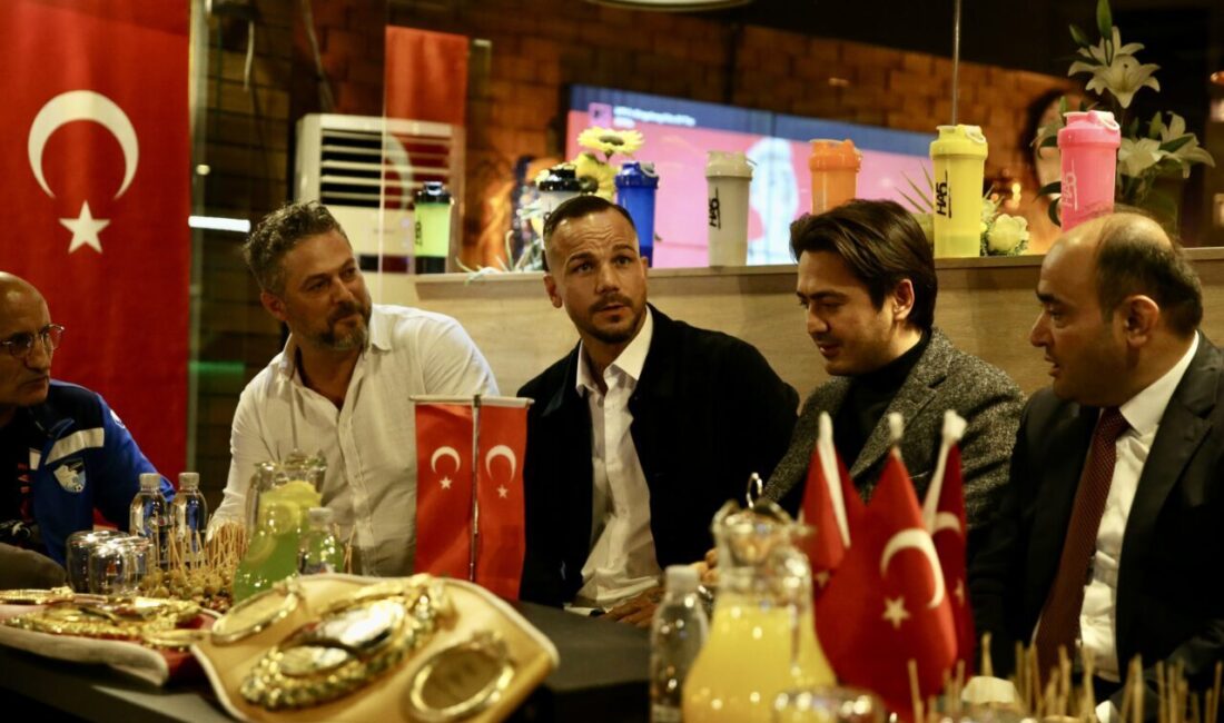 MUĞLA (AA) – Hafif ağır sıklette Dünya Boks Birliğinin (GBU)