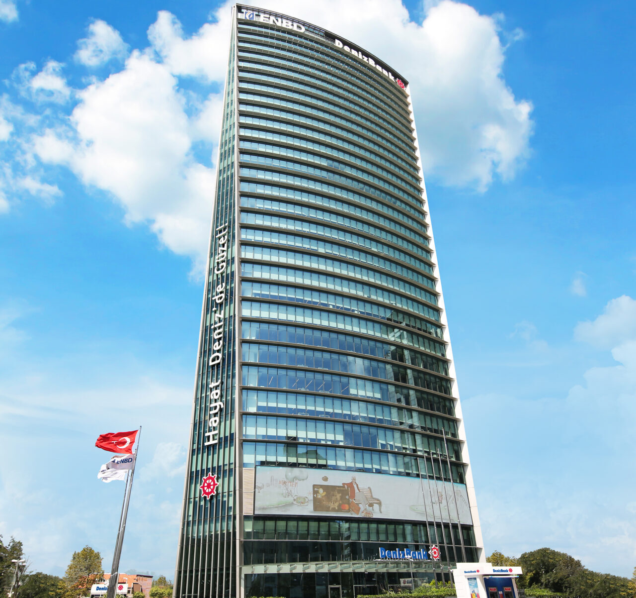 - DenizBank Hazine ve Finansal Kurumlar Grubu Genel Müdür Yardımcısı