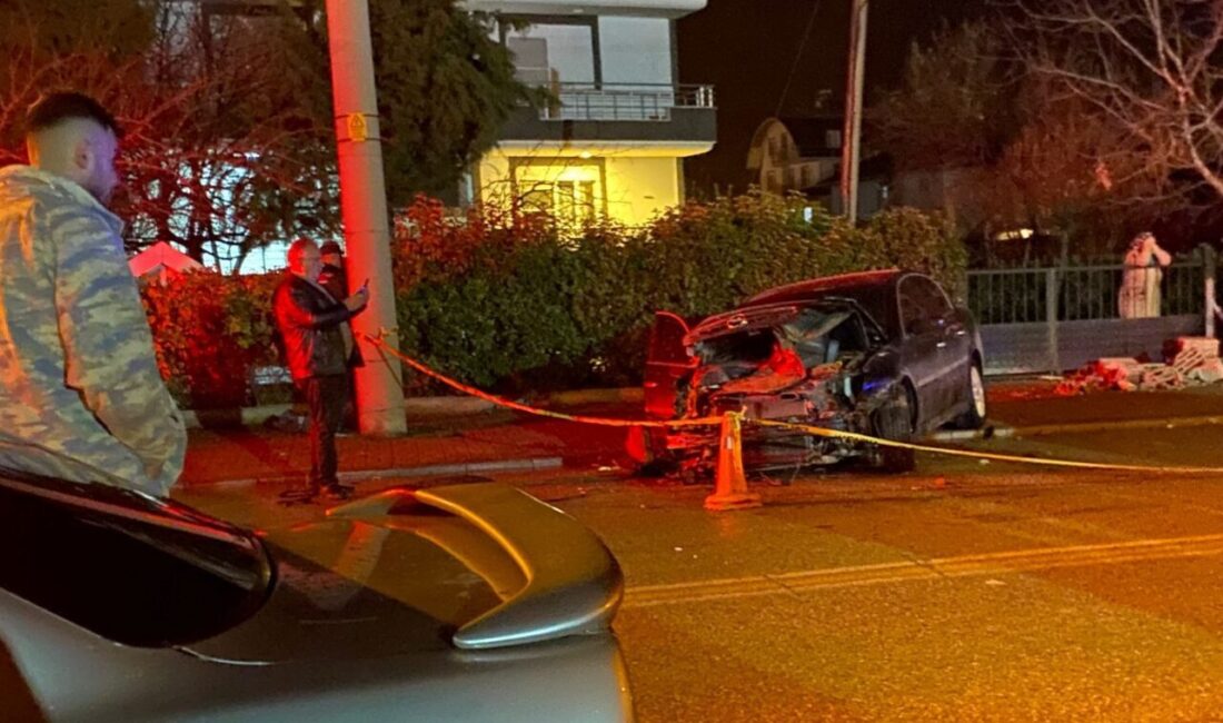 DENİZLİ (AA) – Denizli'nin Çivril ilçesinde otomobille çarpışan elektrikli bisikletin
