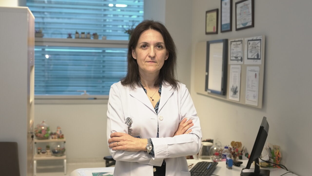 - Medipol Mega Üniversitesi Hastanesi Gastroenteroloji Uzmanı Prof Dr. Esin