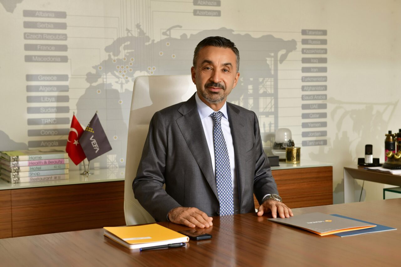 - Vefa Group Yönetim Kurulu Başkanı Orhan Güner:
- "Fibercement cephelerde