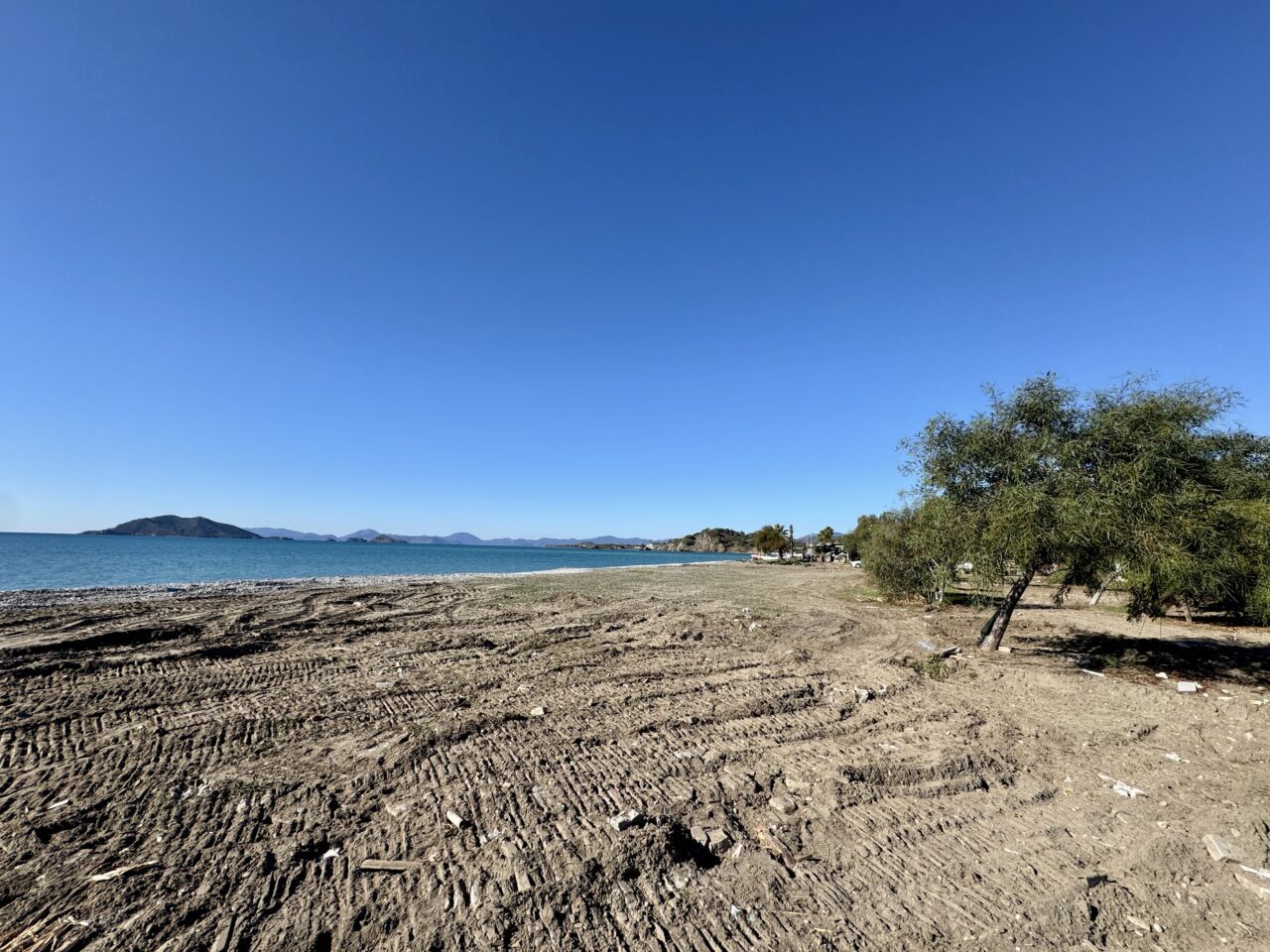 MUĞLA (AA) – Muğla'nın Fethiye ilçesinde imara aykırı olduğu belirlenen